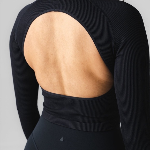Balance Athletica | Vitality Synergy Open Back Long Sleeve - Picture 4 of 9